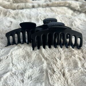 Hair clips. They are too small for my hair but are really good clips